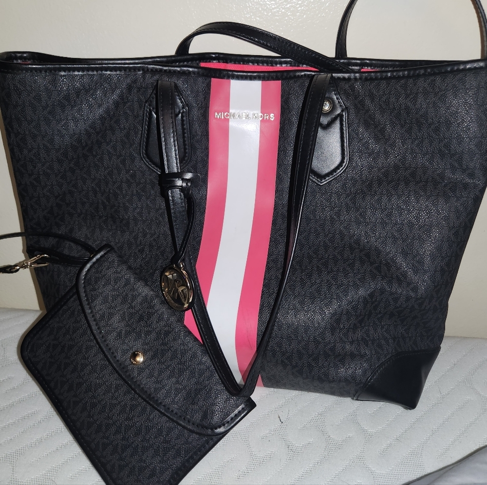 Michael Kors Tote
